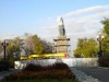 У Дніпропетровську не знають, як «прикрутити» голову пам`ятника Шевченку