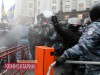 Сутички на Майдані. Що змусило правоохоронців застосувати силу і спецзасоби – невідомо