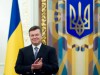 Янукович у Вільнюсі окреслив свій настрій підняттям пальця (фото, відео)