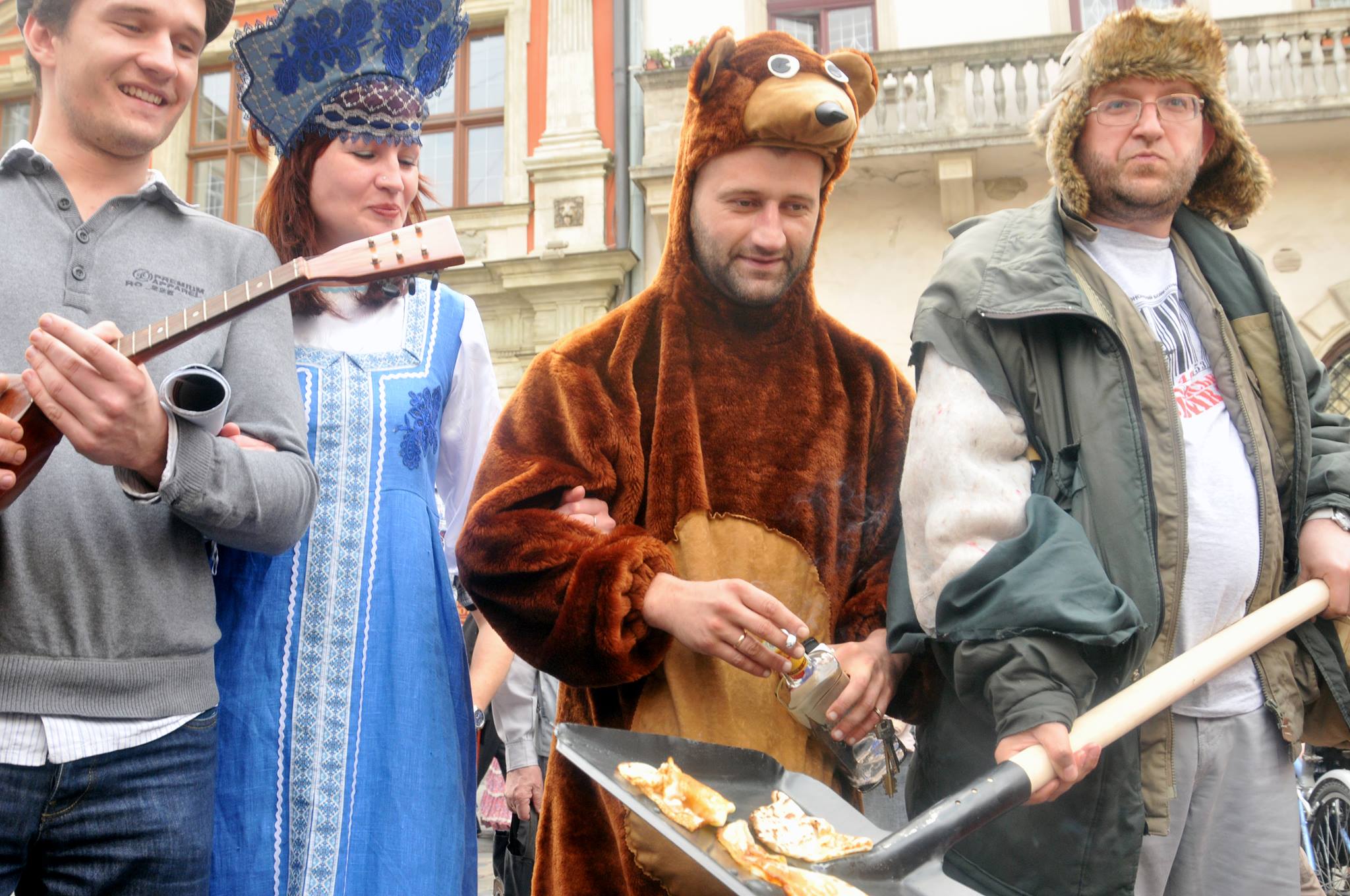 На площі Ринок у  Львові відбулася акція протесту проти проведення у місті фестивалю «АльфаДжазФест».
