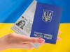 Від сьогодні у Львові отримати ID-картку та закордонний паспорт можна у ЦНАПах