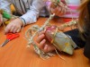 Діти-сироти у Львові вчитимуться робити декоративні іграшки