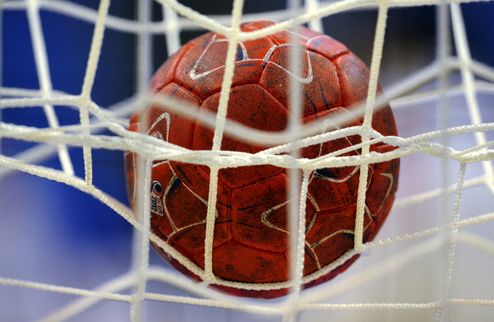 A ball hangs in a goal net before the Men's EHF Euro 2012 Handball Championship match Russia vs France at the sports hall in Novi Sad on January 18, 2012.    AFP PHOTO/ FRANCK FIFE (Photo credit should read FRANCK FIFE/AFP/Getty Images)