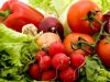 Фахівці нагадують, що ранні овочі та фрукти можуть призвести до важких отруєнь