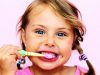 Уляна Супрун розповіла, як чистити дітям зуби