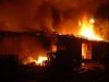 Як рятувальники гасили масштабну пожежу на складі у Львові