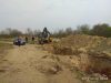 На Жовківщині «на гарячому» спіймали людей, які закопували в землю тваринні рештки