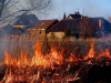 Мешканців Львівщини вкотре закликають не спалювати суху траву