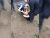 На Мостищині рятувальники вивільнили лелеку, яка зачепилася на дереві