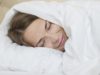 У боротьбі з безсонням допоможе важка ковдра, – дослідження
