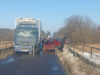 На Львівщині на мосту зіткнулись легковик та вантажівка: є постраждалі