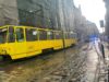 У Львові приступили до ліквідації наслідків буревію. Не курсує електротранспорт