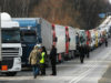На кордоні з Польщею другу добу простоює до 500 вантажівок