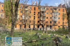 Під час атаки на Миколаїв постраждали троє людей
