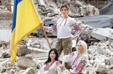 Українські військові у вишиванках: фото дня