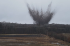 Вибухотехніки показали, як знешкодили збиту на Львівщині ракету