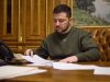 Зеленський підписав закон, який виключає російську мову з переліку захищених в Україні