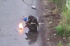 Окупант кинув у багаття батарею від дрона та загинув від вибуху
